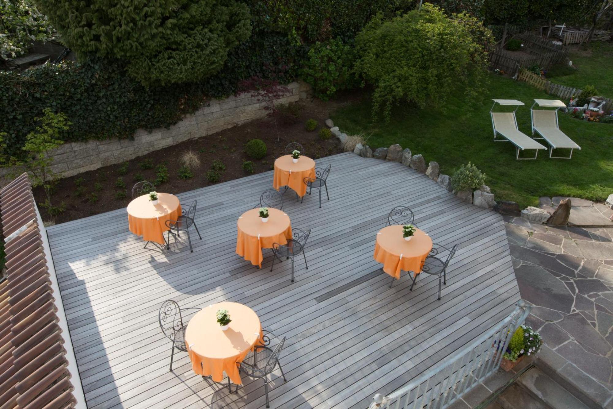 Linghof Bed & Breakfast Tirolo Bagian luar foto